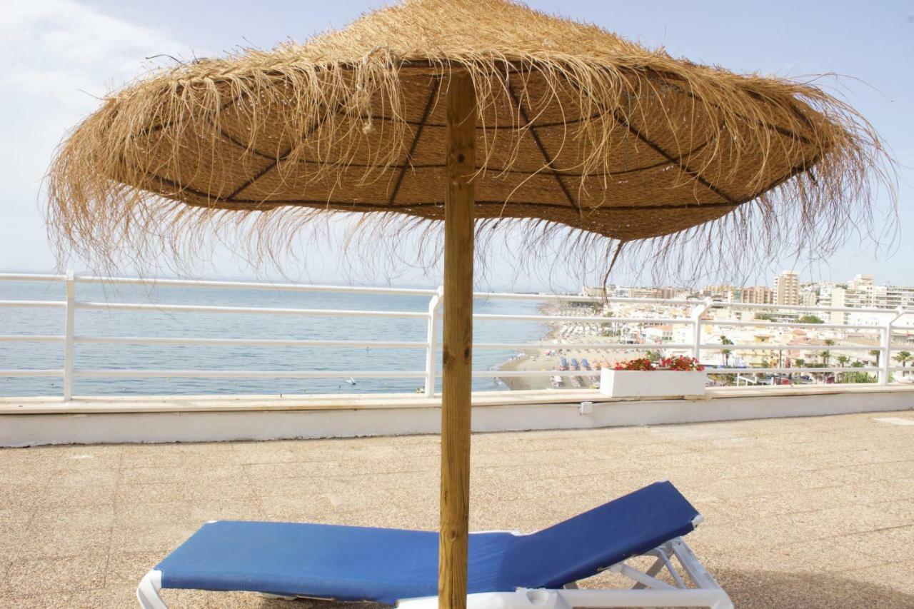 Sea Front Studio With Spacious Balcony Santa Clara Torremolinos Kültér fotó