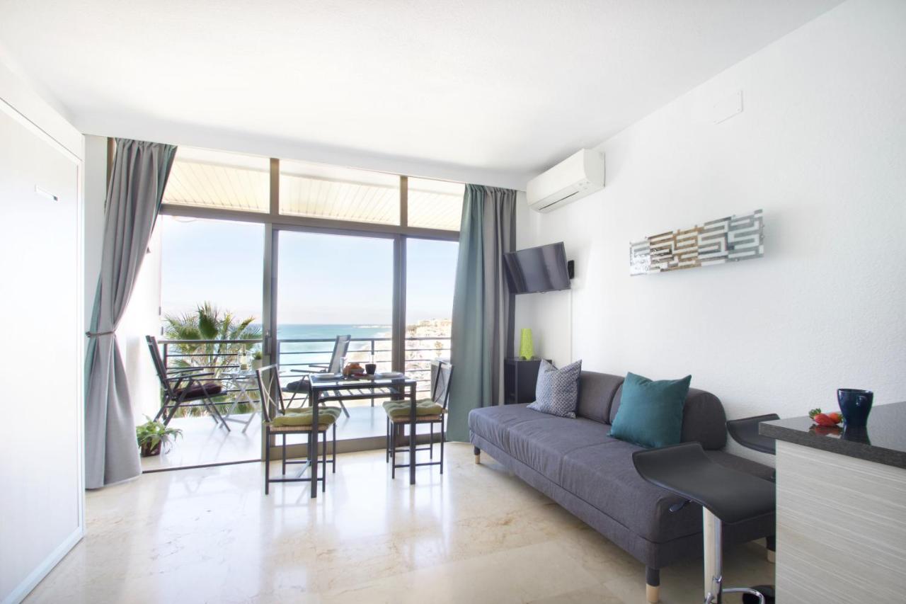 Sea Front Studio With Spacious Balcony Santa Clara Torremolinos Kültér fotó